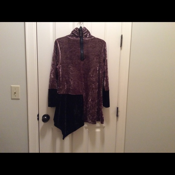 IC crushed velvet tunic - Picture 3 of 3